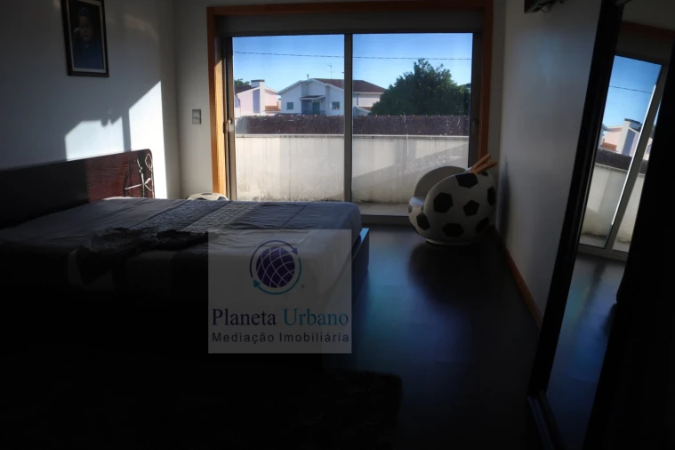 Moradia T5 para Venda em Paredes Foto 16