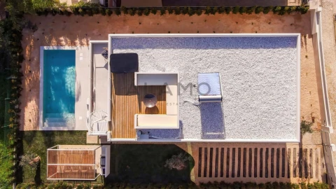 Moradia T3 para Venda em Santa Barbara de Nexe