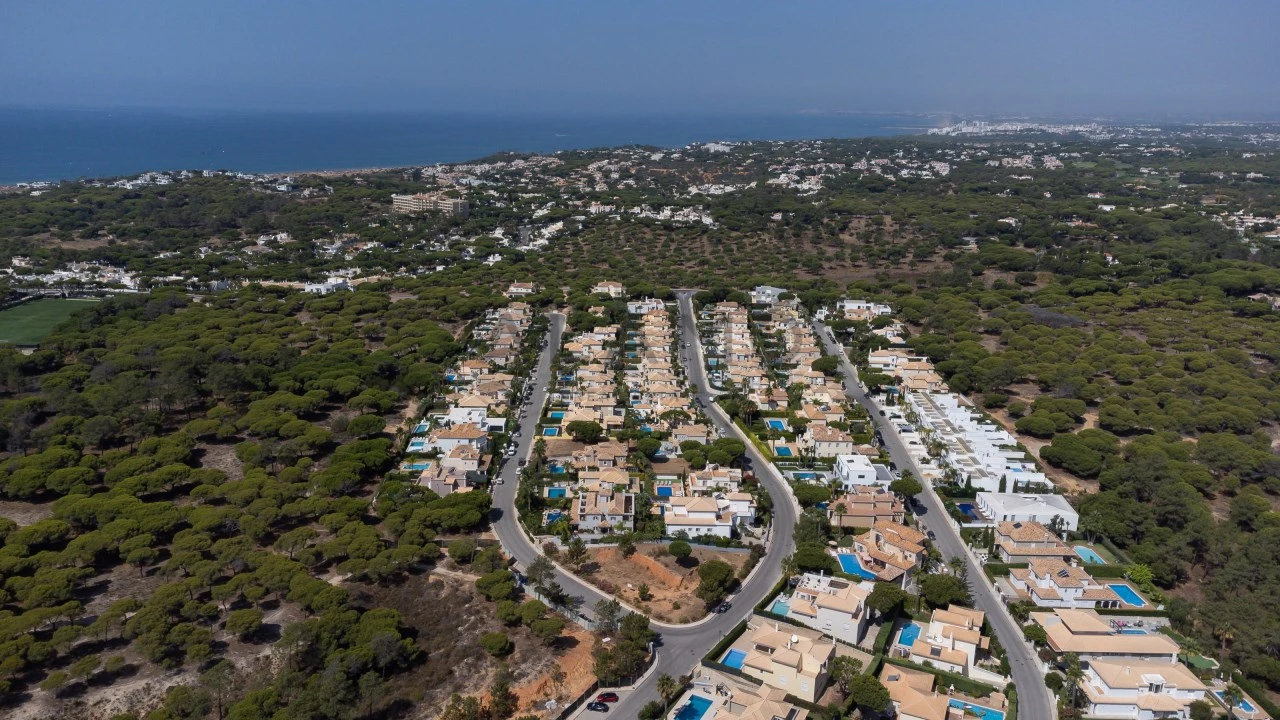 Terreno P/ Prédio para Venda em Almancil Foto 1