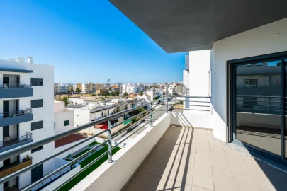 Apartamento T3 para Venda em Quelfes