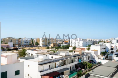 Apartamento T3 para Venda em Quelfes