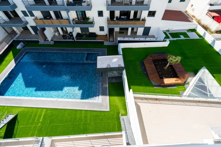 Apartamento T3 para Venda em Quelfes Foto 9