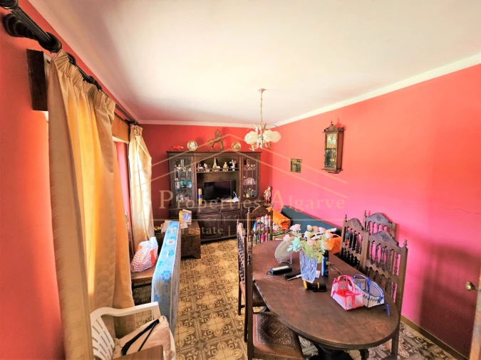 Apartamento T4 para Venda em Santa Barbara de Nexe Foto 10