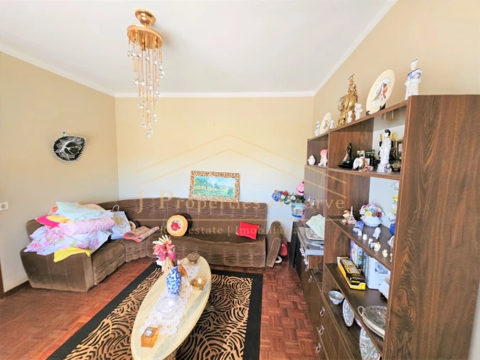 Apartamento T4 para Venda em Santa Barbara de Nexe Foto 19