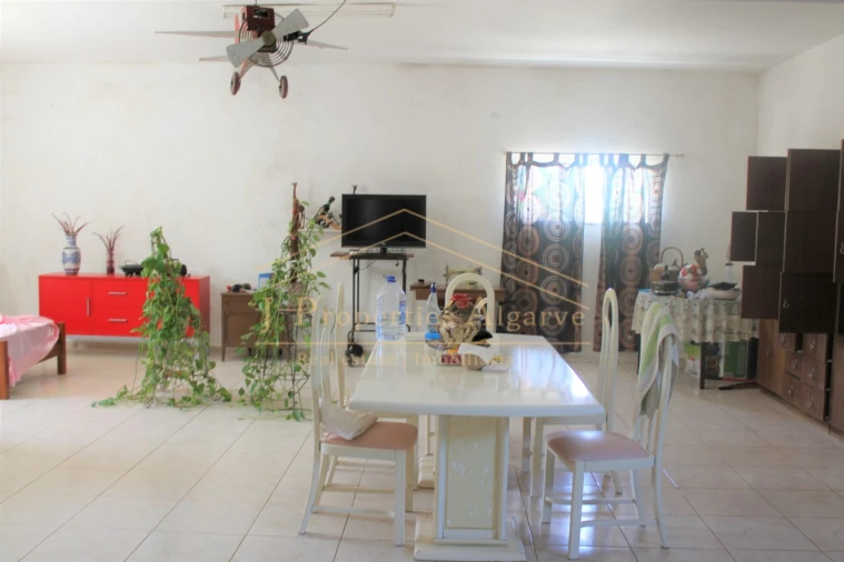 Apartamento T4 para Venda em Santa Barbara de Nexe Foto 21