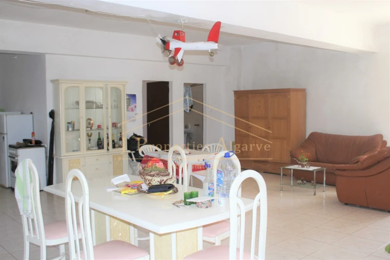 Apartamento T4 para Venda em Santa Barbara de Nexe Foto 23