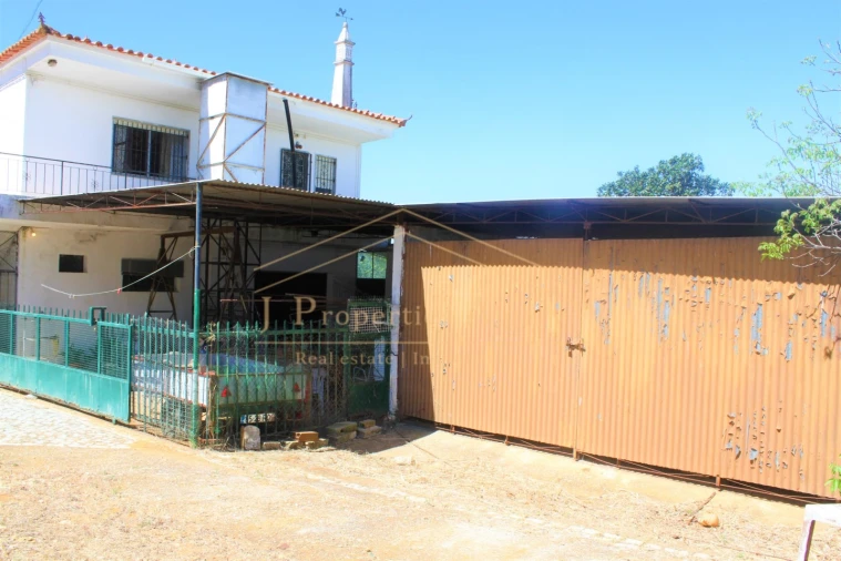 Apartamento T4 para Venda em Santa Barbara de Nexe Foto 24