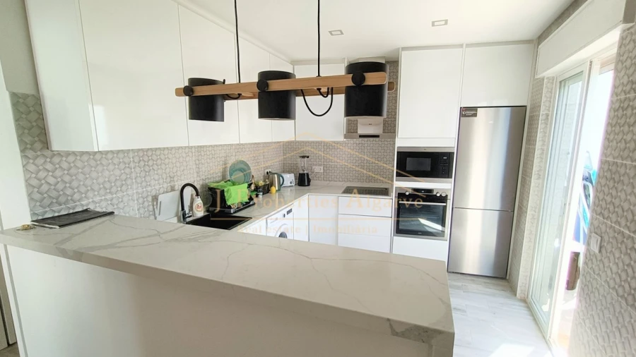 Apartamento T2 para Arrendamento em Quarteira