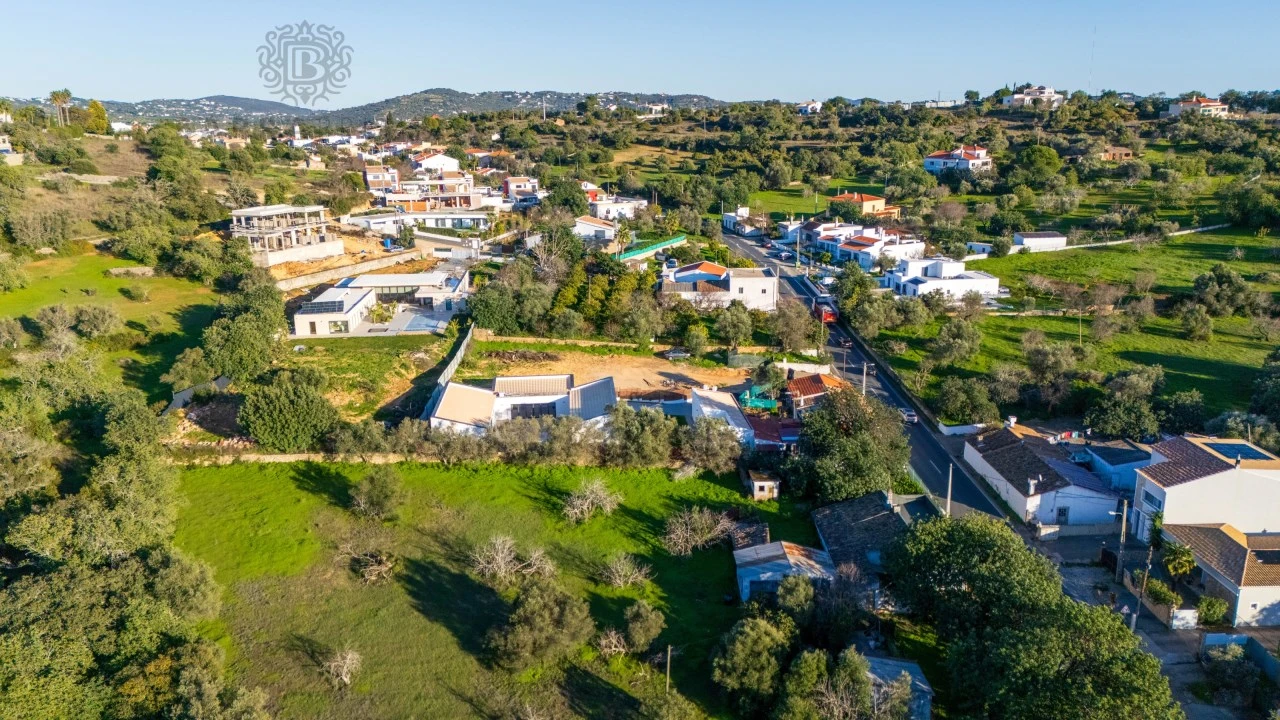 Moradia T3 para Venda em Loule (São Sebastião) Foto 15