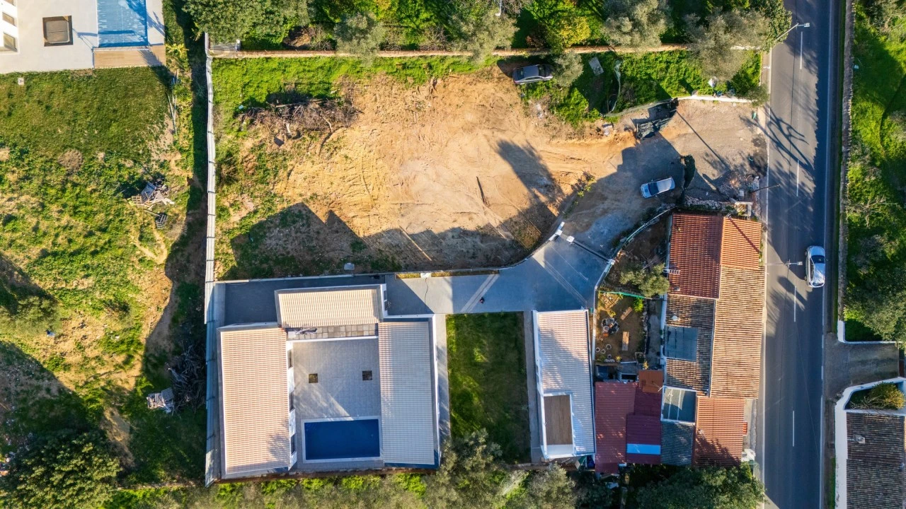 Moradia T3 para Venda em Loule (São Sebastião) Foto 18