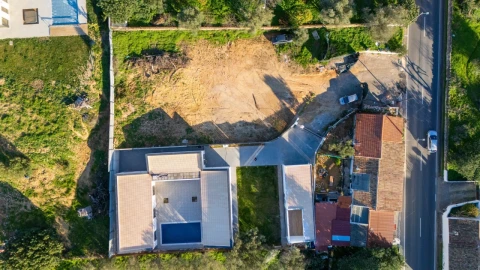 Moradia T3 para Venda em Loule (São Sebastião)