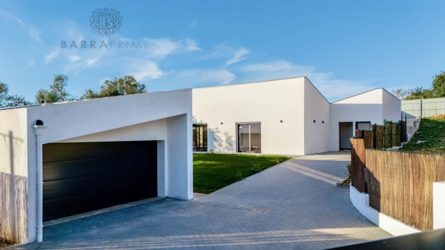Moradia T3 para Venda em Loule (São Sebastião) Foto 6