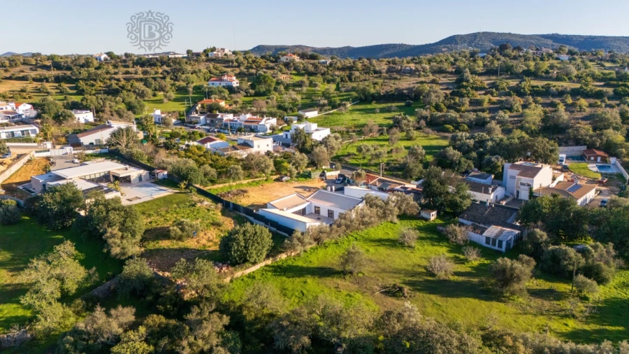 Moradia T3 para Venda em Loule (São Sebastião) Foto 16