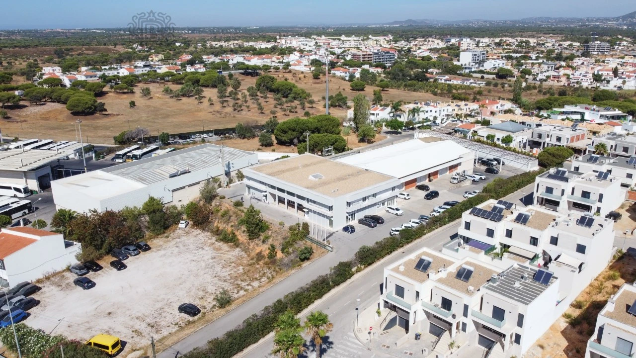 Escritório para Arrendamento em Faro (Sé e São Pedro) Foto 9