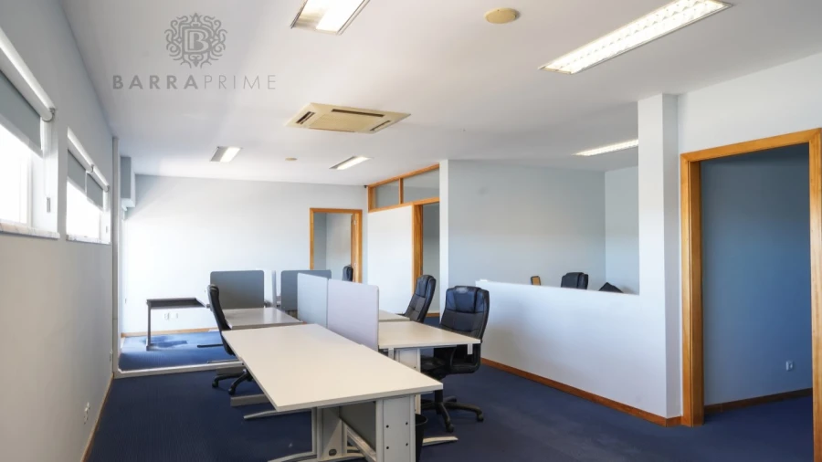 Escritório para Arrendamento em Faro (Sé e São Pedro) Foto 16