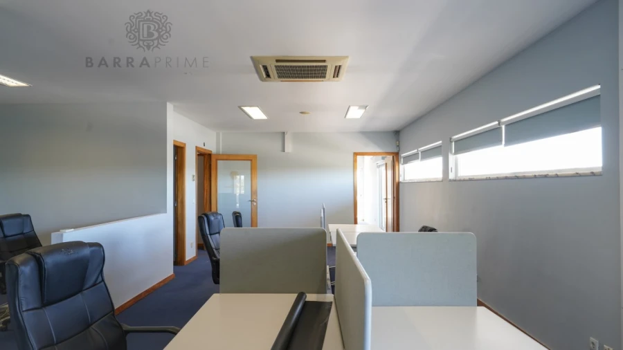 Escritório para Arrendamento em Faro (Sé e São Pedro) Foto 19