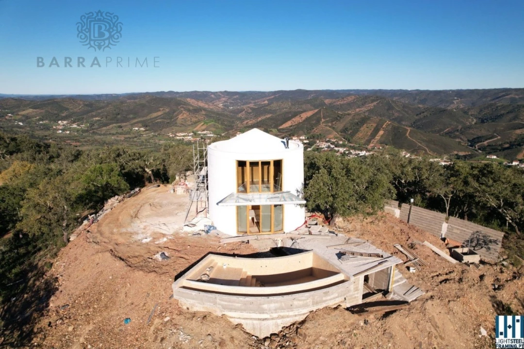 Moradia T2 para Venda em Alte Foto 8