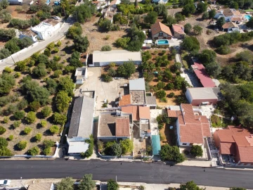 Moradia T9 para Venda em Santa Barbara de Nexe