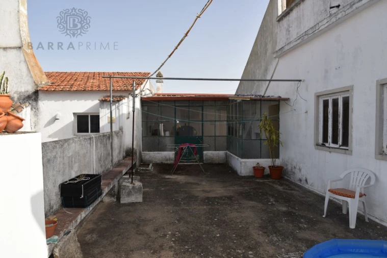 Moradia T9 para Venda em Santa Barbara de Nexe Foto 12