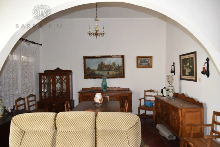 Moradia T9 para Venda em Santa Barbara de Nexe Foto 22