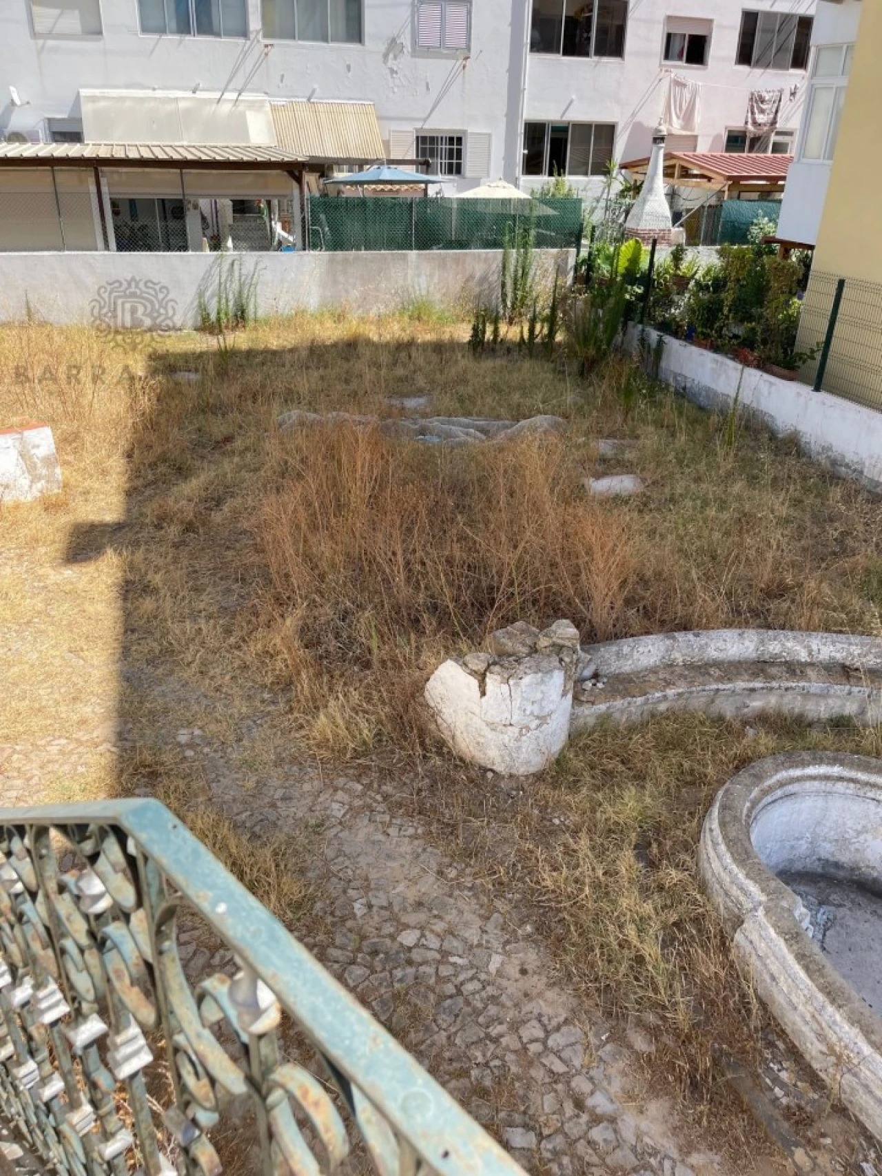 Moradia T8 para Venda em Olhão Foto 5