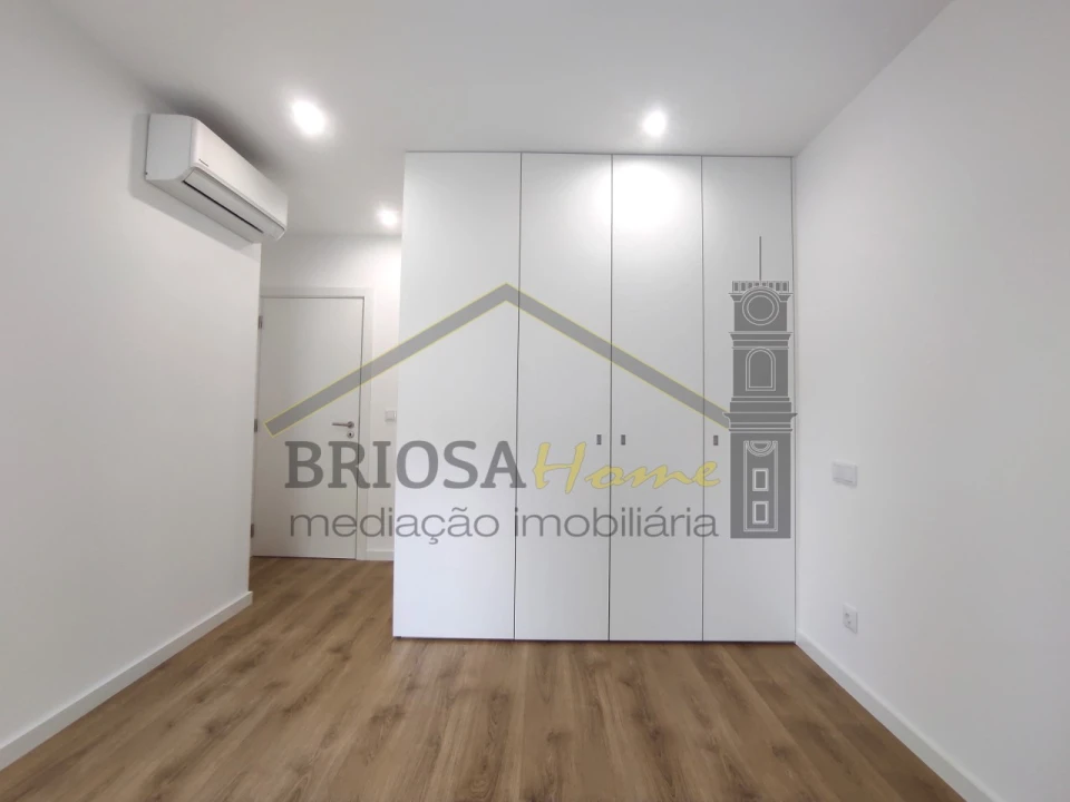 Apartamento T2 para Venda em Eiras e São Paulo de Frades Foto 5