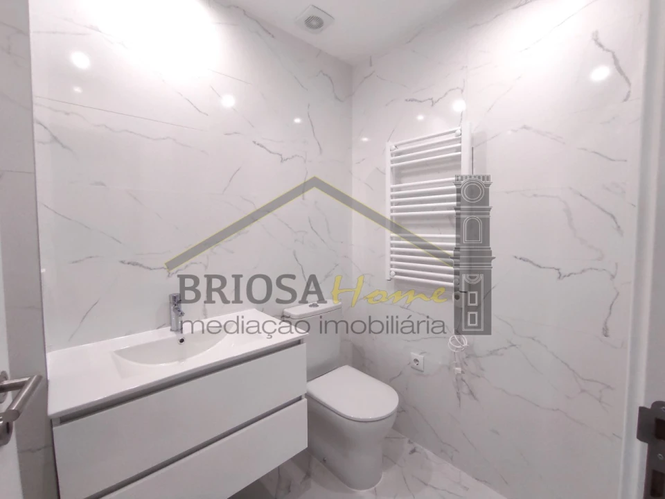 Apartamento T2 para Venda em Eiras e São Paulo de Frades Foto 7