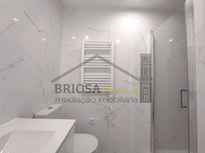 Apartamento T2 para Venda em Eiras e São Paulo de Frades Foto 9