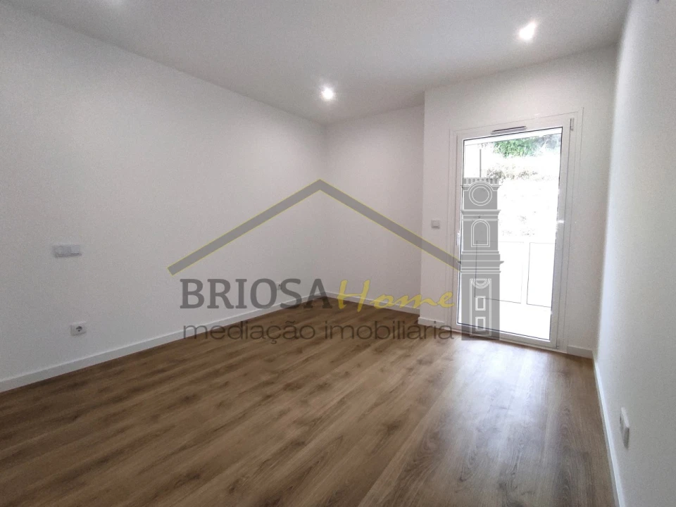Apartamento T3 para Venda em Eiras e São Paulo de Frades Foto 16
