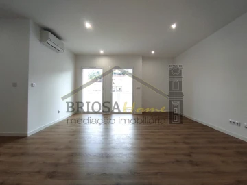 Apartamento T3 para Venda em Eiras e São Paulo de Frades
