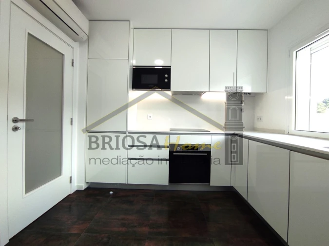 Apartamento T3 para Venda em Eiras e São Paulo de Frades Foto 2