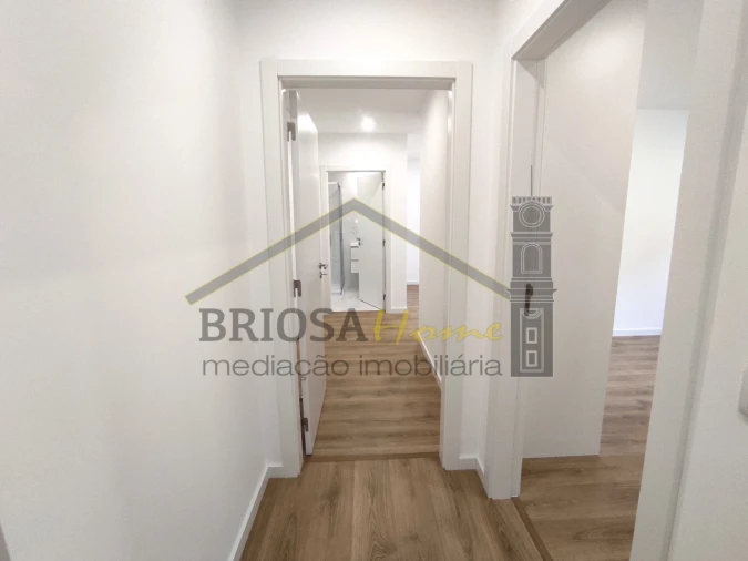 Apartamento T3 para Venda em Eiras e São Paulo de Frades Foto 7