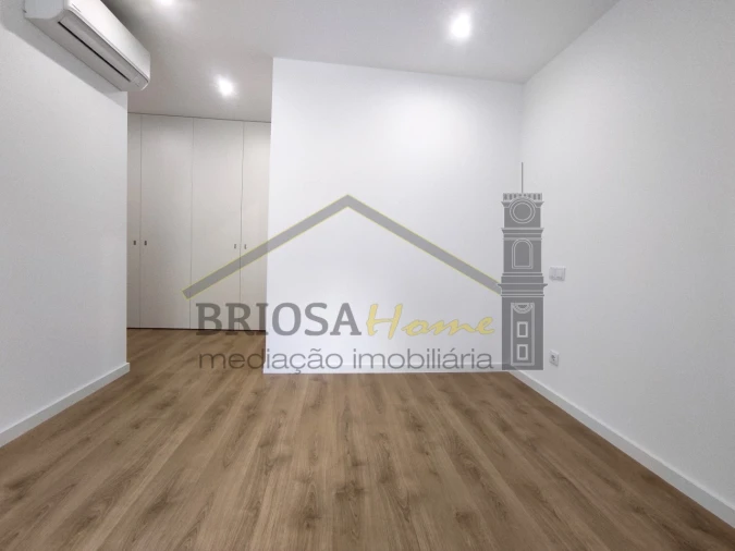 Apartamento T3 para Venda em Eiras e São Paulo de Frades Foto 17