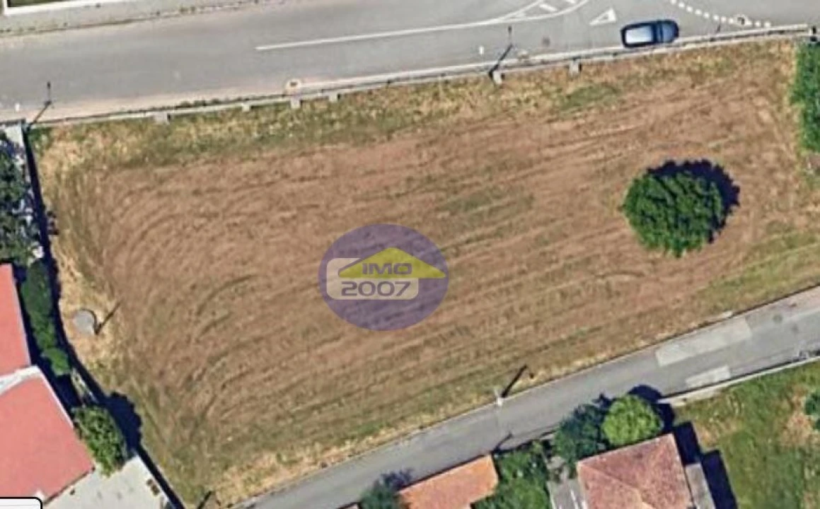 Terreno para Venda em Lourosa Foto 2