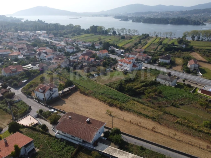 Terreno para Venda em Lanhelas Foto 1