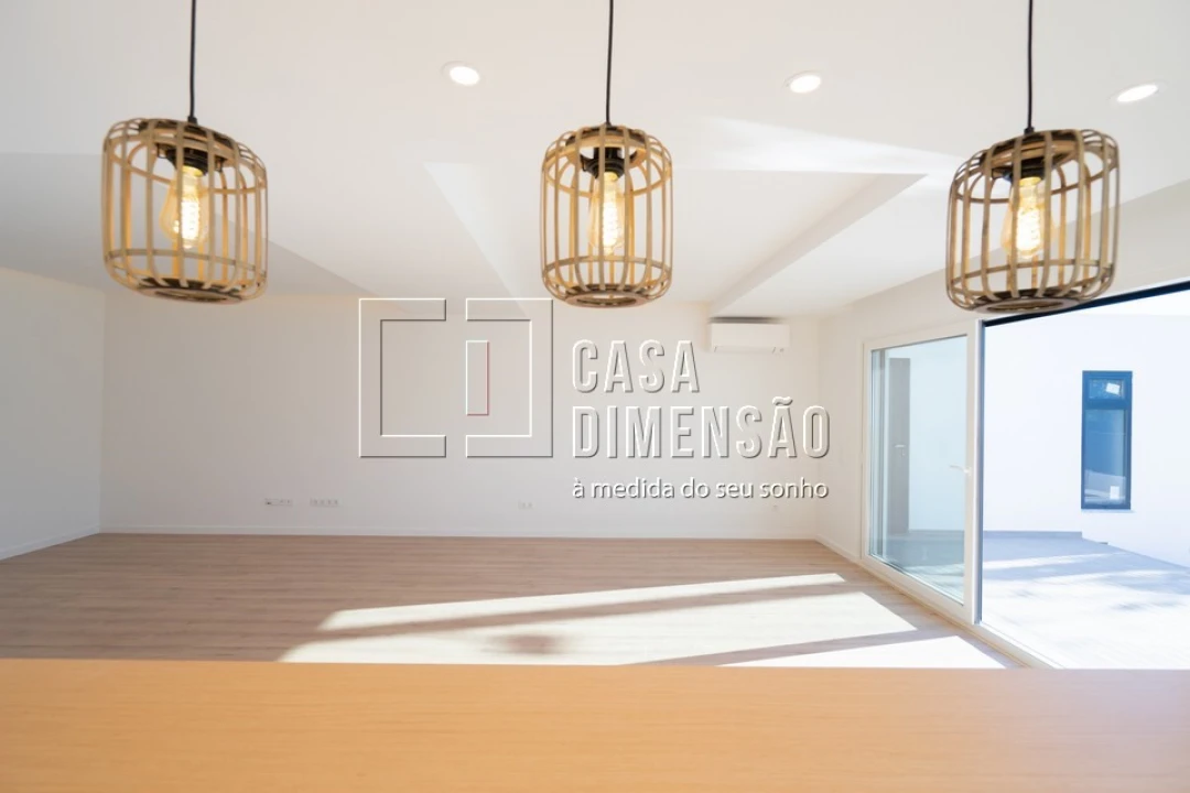 Moradia T3 para Venda em Charneca de Caparica e Sobreda Foto 19