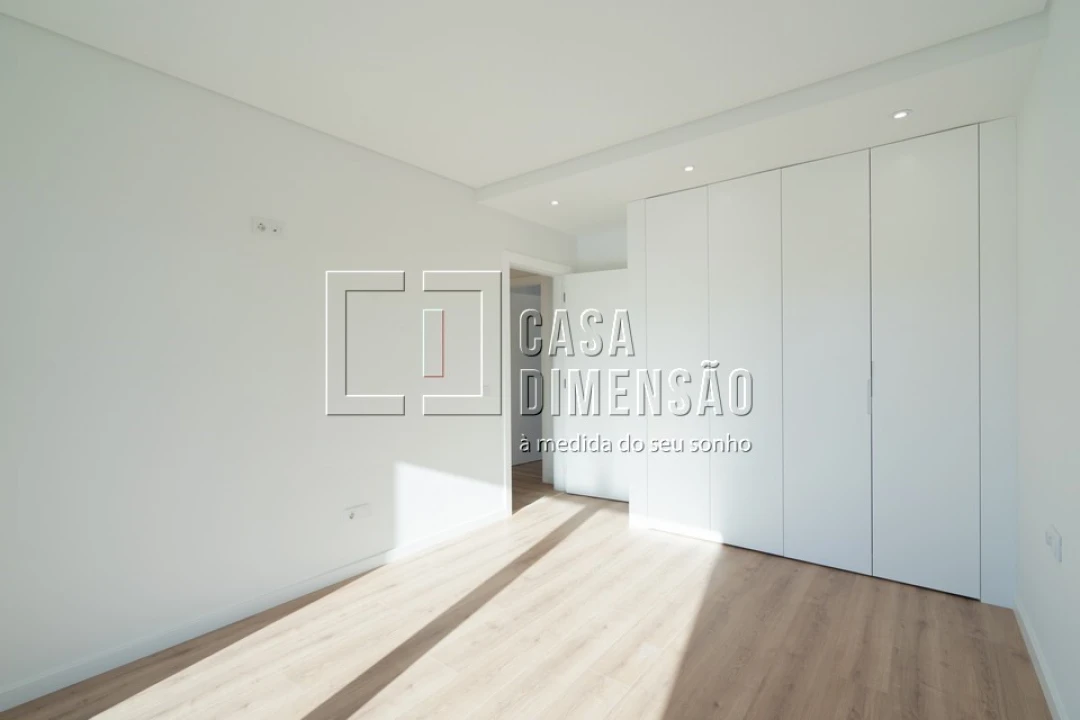 Moradia T3 para Venda em Charneca de Caparica e Sobreda Foto 44