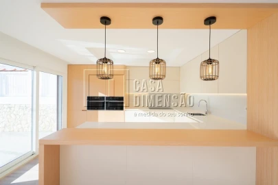 Moradia T3 para Venda em Charneca de Caparica e Sobreda