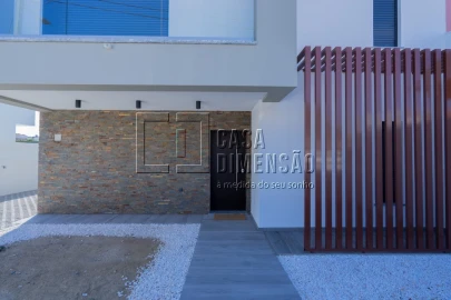 Moradia T3 para Venda em Charneca de Caparica e Sobreda