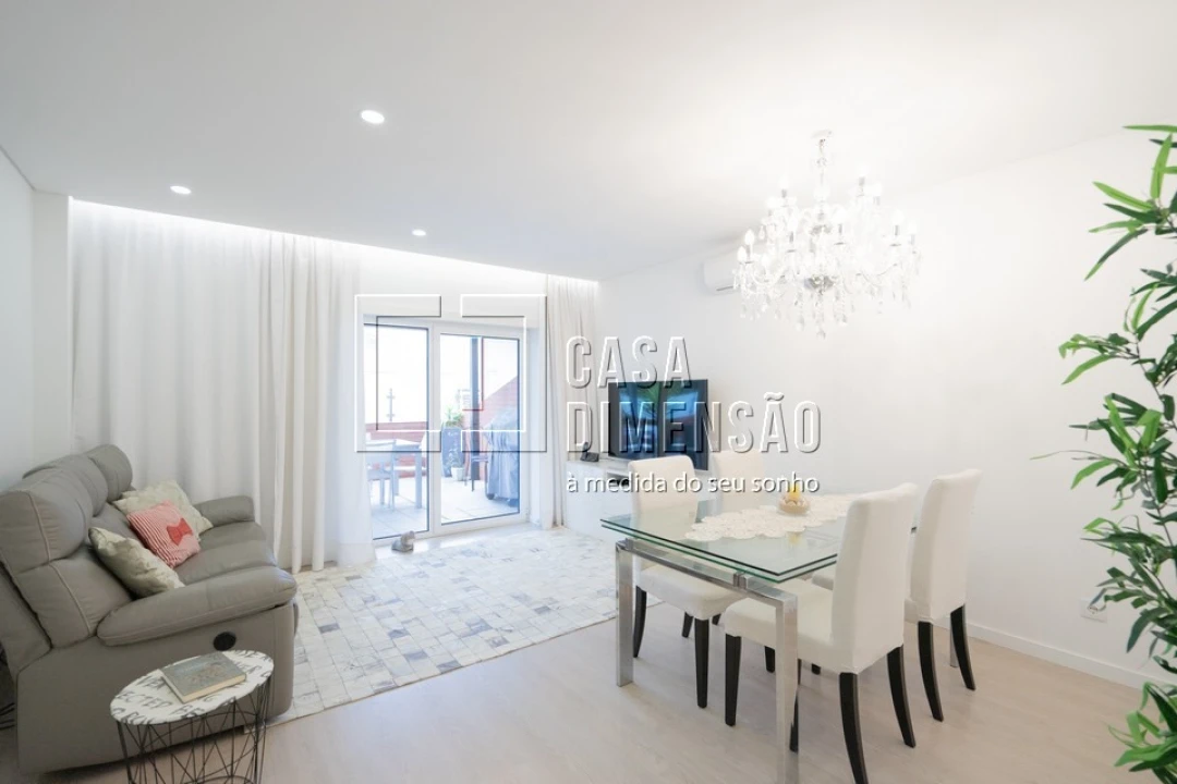 Apartamento T2 para Venda em Carnaxide e Queijas Foto 9