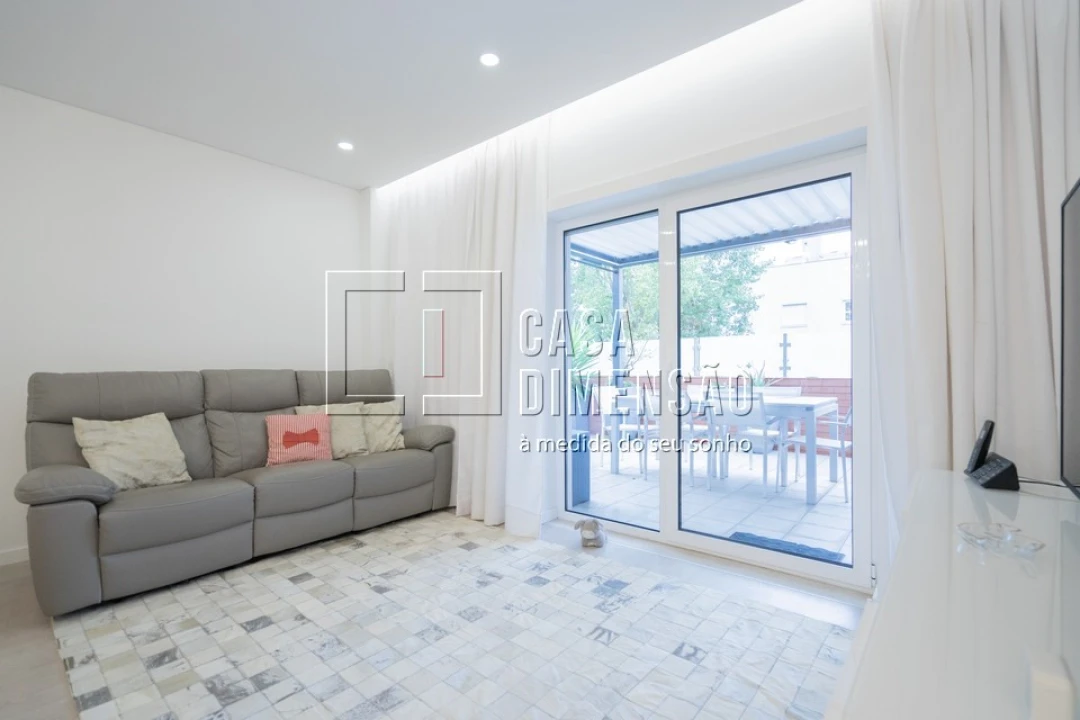 Apartamento T2 para Venda em Carnaxide e Queijas Foto 22