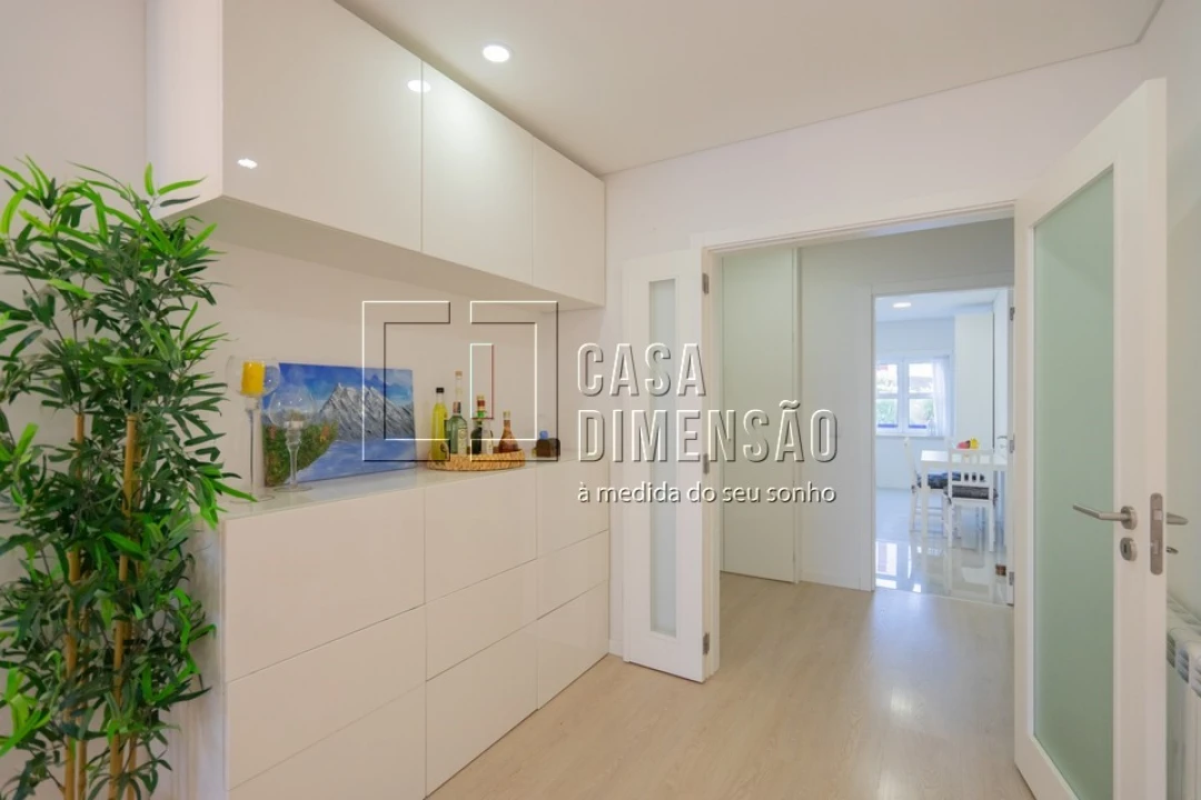 Apartamento T2 para Venda em Carnaxide e Queijas Foto 28