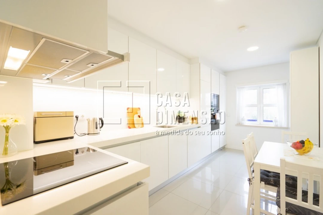 Apartamento T2 para Venda em Carnaxide e Queijas Foto 34