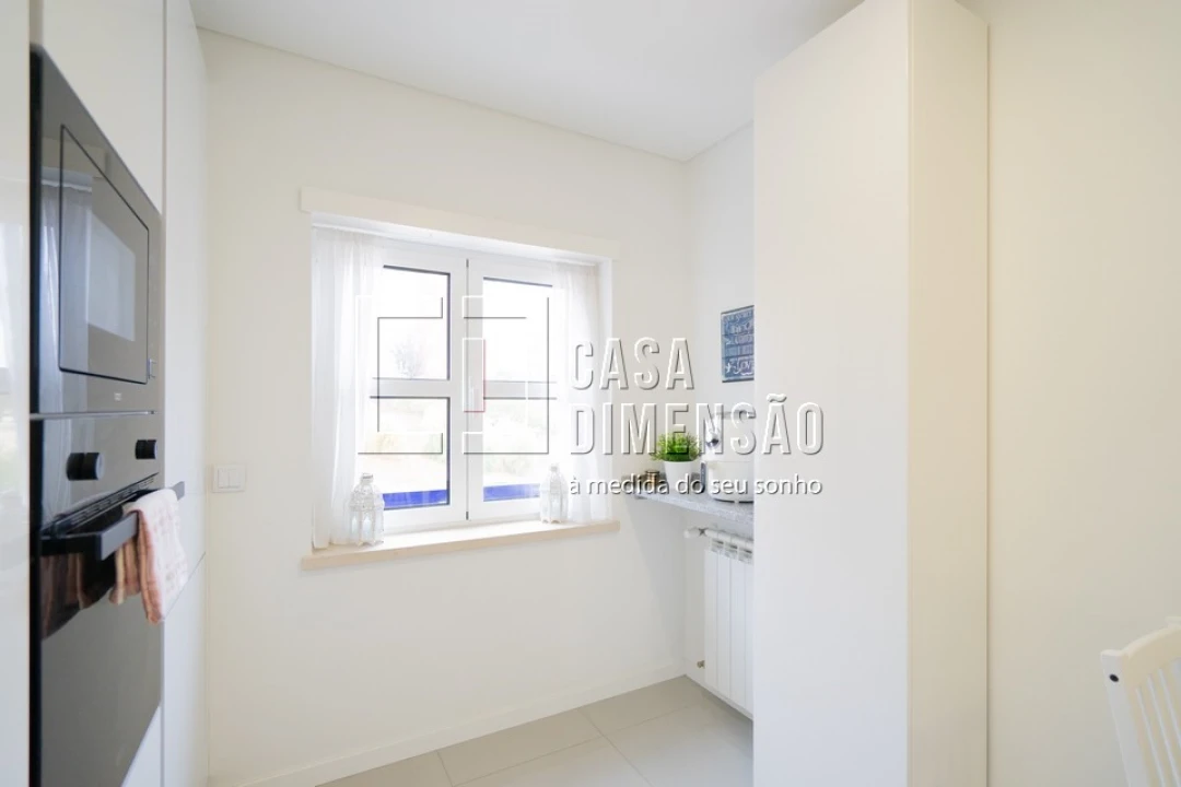 Apartamento T2 para Venda em Carnaxide e Queijas Foto 37