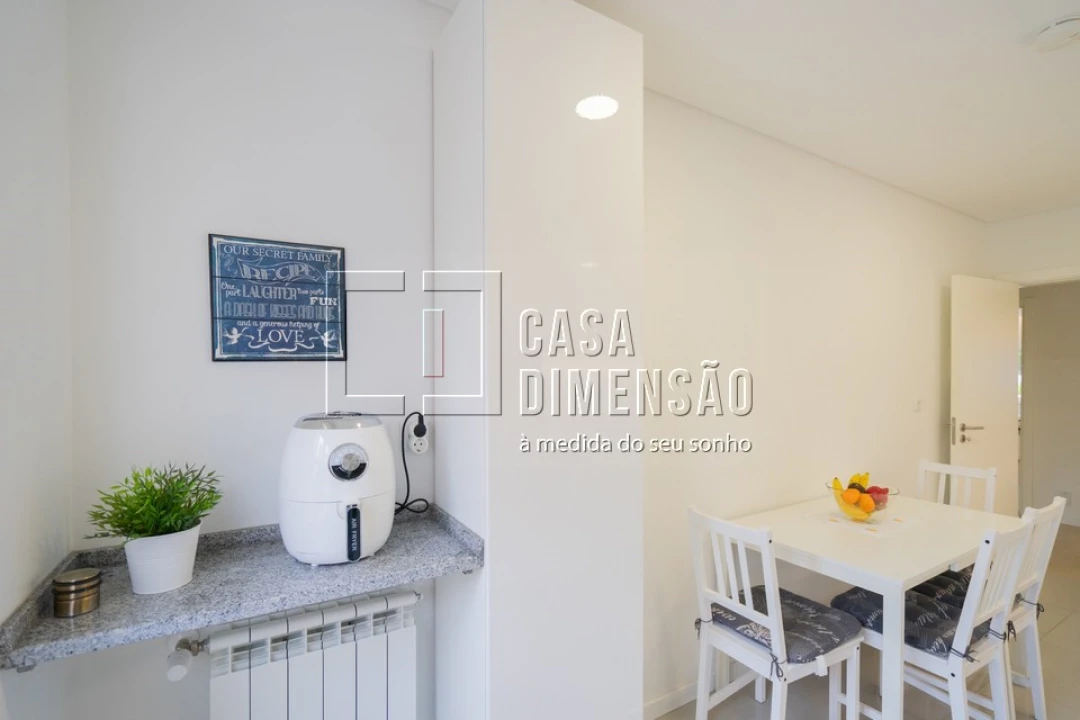 Apartamento T2 para Venda em Carnaxide e Queijas Foto 39