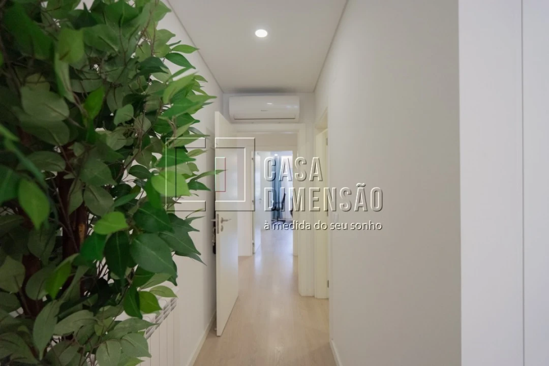 Apartamento T2 para Venda em Carnaxide e Queijas Foto 54