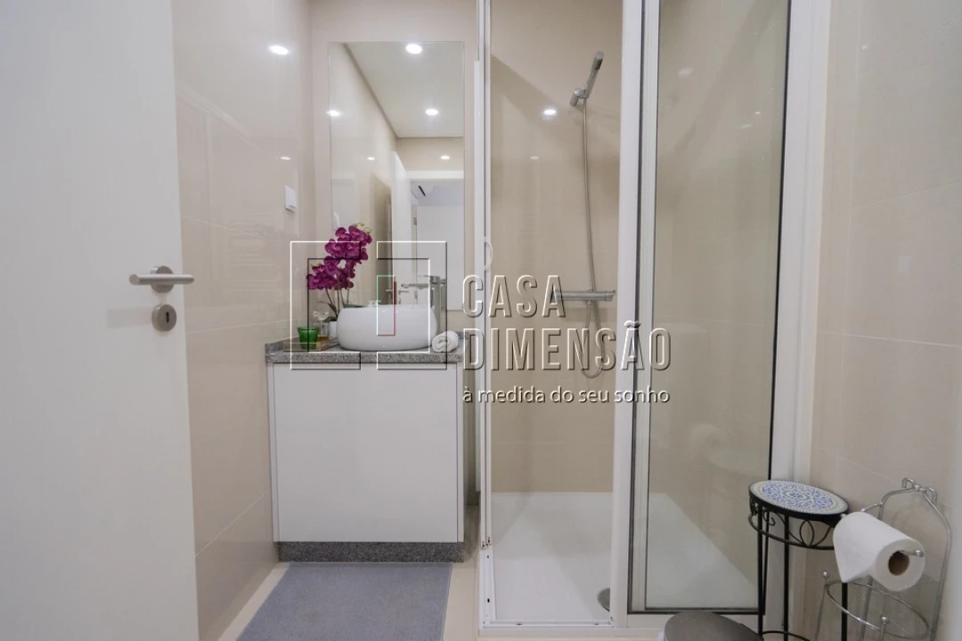 Apartamento T2 para Venda em Carnaxide e Queijas Foto 55