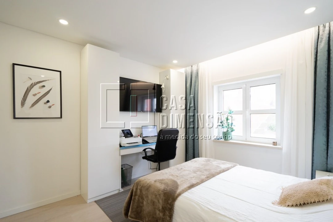 Apartamento T2 para Venda em Carnaxide e Queijas Foto 58