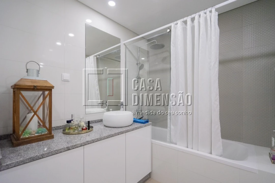 Apartamento T2 para Venda em Carnaxide e Queijas Foto 66