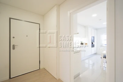Apartamento T2 para Venda em Carnaxide e Queijas